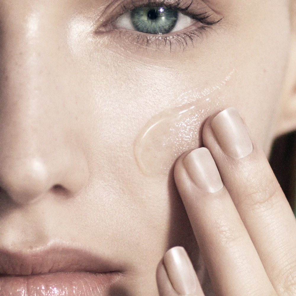 La Mer The Concentrate New 3mL สุดยอดเซรั่มเข้มข้น ช่วยลดรอยแดง รอยสิว ให้จางลง