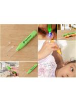 ที่แคะหูติดไฟพร้อมที่ตัดเล็บและแหนบ