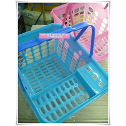P06936 ตะกร้าสบู่ พร้อมที่แขวนแปรง สีหวาน (ราคาส่งต่อ 12 โหล: 144 ใบ:เฉลี่ย 130 บาท/โหล)