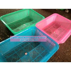 P00585 ตะแกรงเหลี่ยมเล็ก ลึก สีหวาน (ราคาส่งต่อ 12 ใบ คลิ๊กที่สินค้าเพื่อชมรายละเอียดของขนาด)
