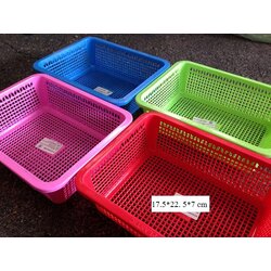 P03997 ตะแกรงเหลี่ยม (17.5*22.5*7 cm) No.301 ราคาส่งต่อโหล : 12 ใบ