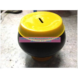 P06518 ออมสิน บาตรพระ สีดำ เส้นผ่าศูนย์กลางฝาบาตร 10 ซม. (ราคาขายส่งต่อ 12 โหล: 144 ใบ:เฉลี่ย 20 บต่อใบ)