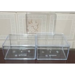 P06571 กล่องเหลี่ยมใส No.501 (7.7 X 10.2 X 5.8 ซ.ม.)(ราคาส่งต่อ 18 โหล: 216 ใบ:เฉลี่ย 20 บต่อใบ)