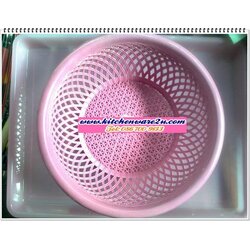 P03039 ตะกร้าพลาสติกใหญ่ ลายสาน ราคาส่งต่อ 1 โหล (คลิ๊กที่สินค้าเพื่อดูรายละเอียด)