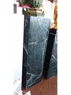 เสาโชว์เหลี่ยม ขนาด สูง 120 เซนติเมตร หินอ่อนเขียวอิตาลี