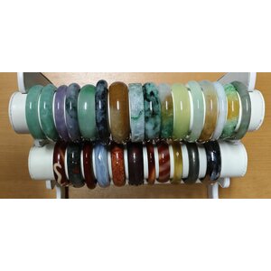 กำไลหินแท้