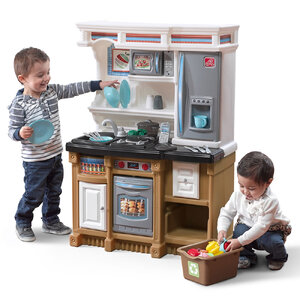 ชุดครัวจำลอง โต๊ะงานช่างจำลอง & ชุดของเล่นจำลองอื่นๆ - Play Kitchens & Other Play Sets