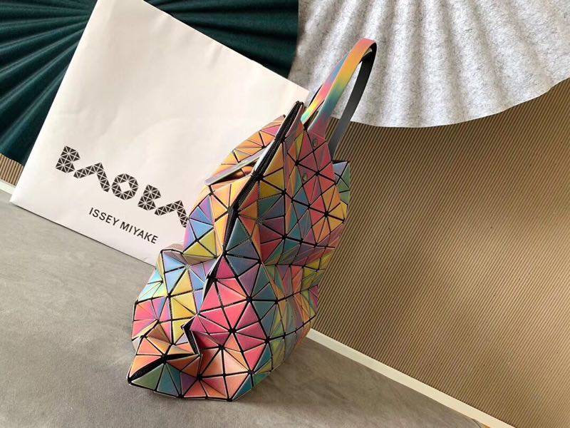 กระเป๋า issey rainbow สีรุ้ง 10*10 แบบพลอย