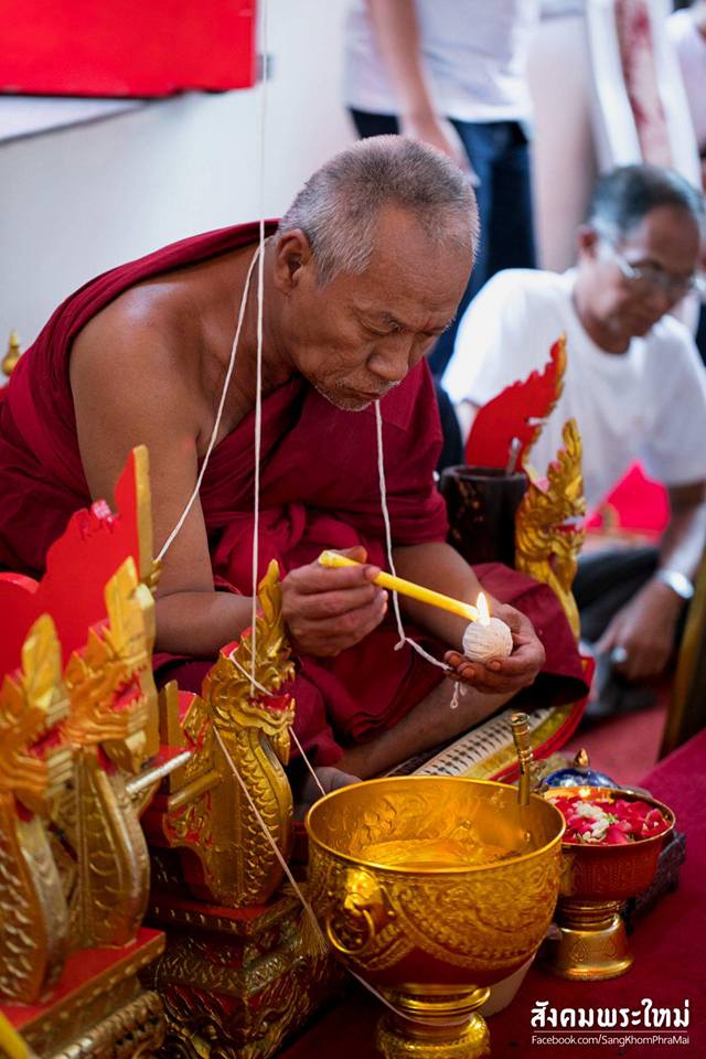 รูปหล่อ อาแปะ เซียนแปะ วัดศาลเจ้า ปี2561 (ขนาด 5/9/12 นิ้ว) เนื้อเรซิ่นสีงาช้าง