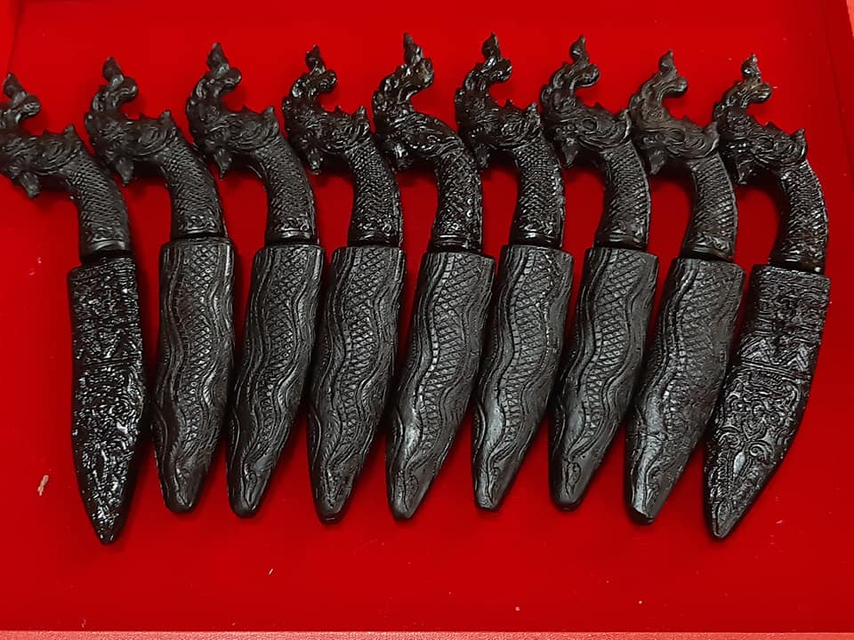 มีดหมอ เหล็กน้ำพี้ (ความยาว18ซม.)