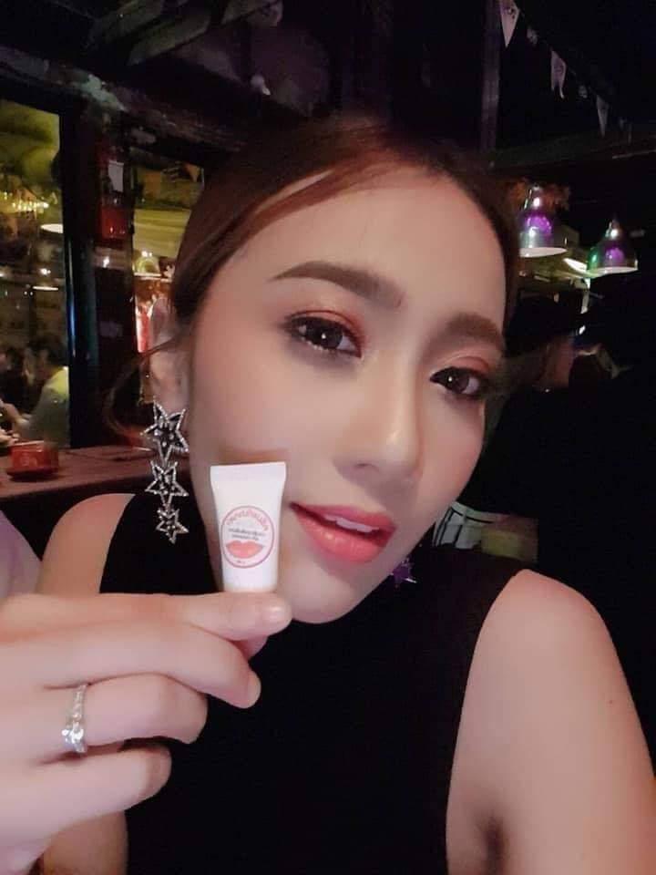 ครีมแก้ปากดำ คลินิค ลิปแก้ปากดำ