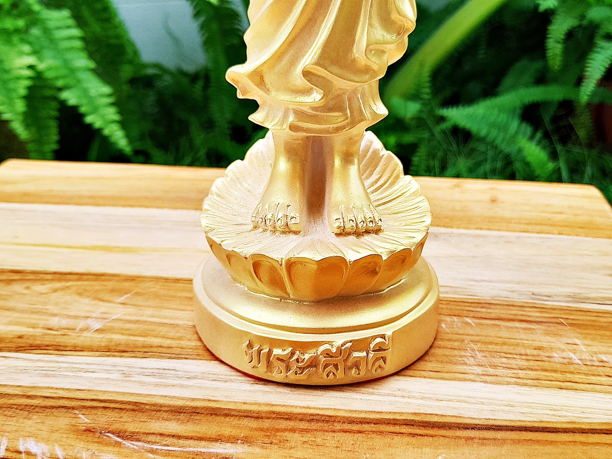 รูปหล่อ พระสีวลี(ผู้เป็นเลิศทางด้านลาภ) (ปางไม่แบกทุก พ้นทุกข์ ได้ลาภแบบไม่ต้องแบกทุกข์) (ขนาดตั้งบูชา สูง13นิ้ว) เนื้อเรซิ่น สีทองมุข ปี2564 #รับประกันแท้