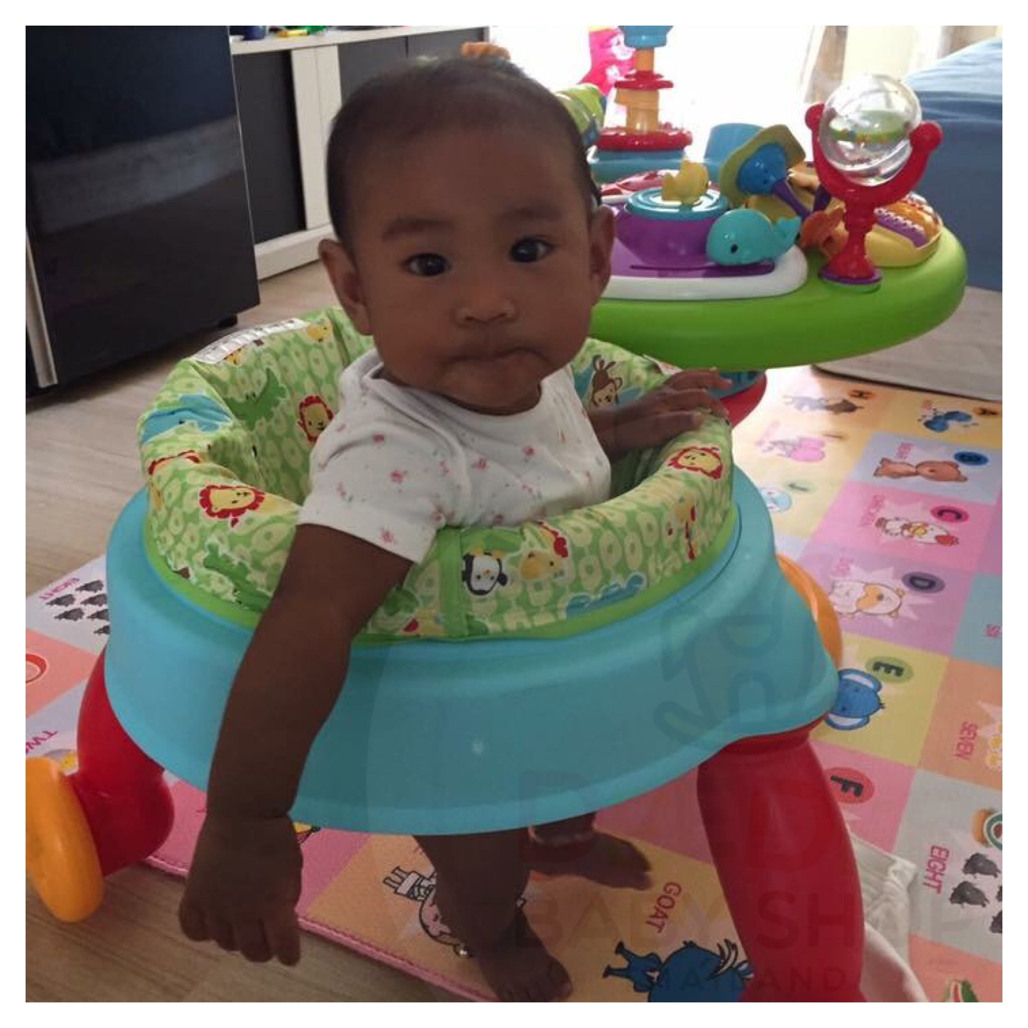 โต๊ะกิจกรรมเสริมพัฒนาการ Bright Starts Around We Go Zippity Zoo 3-in-1 (AWG)