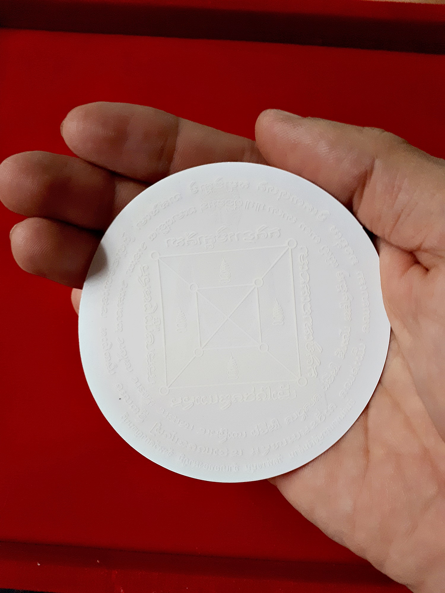 สติ๊กเกอร์ ใสโปร่งแสง ยันต์มหาเศรษฐีเงินล้าน พระปัจเจกพุทธเจ้า (ขนาด เล็ก3นิ้ว ใหญ่6นิ้ว) - หลวงพ่อเล็ก วัดท่าขนุน