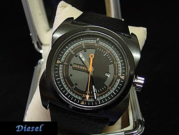 นาฬิกา แฟชั้น แบรนด์ Diesel สีดำ สายหนังสีดำ หน้าปัดสีดำ