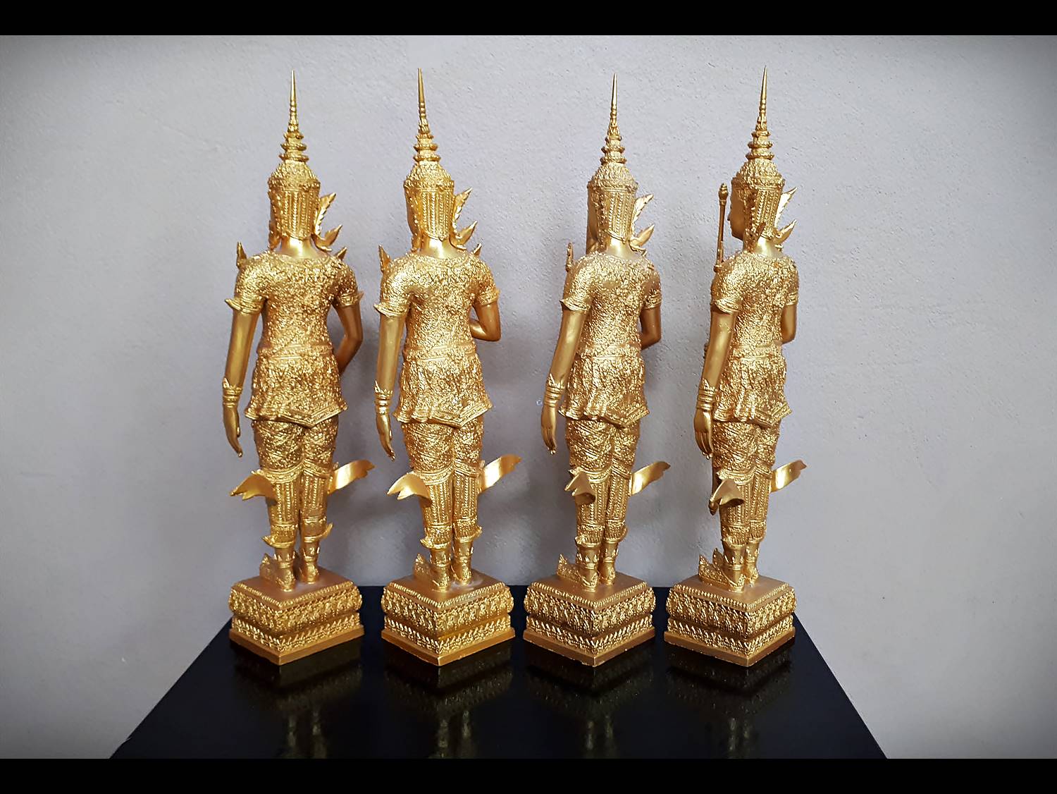 รูปหล่อ ท้าวมหาราชทั้งสี่ (ท้าวจตุโลกบาลทั้งสี่ : เวสสุวรรณ ธตรฐ วิรูปักษ์ วิรุฬหก) ท้าวมหาราชทั้ง4องค์ (เข้าพิธีปลุกเสก เรียบร้อย ที่วัดท่าซุง ปี2556) องค์ใหญ่ขนาดบูชา สูง50ซม