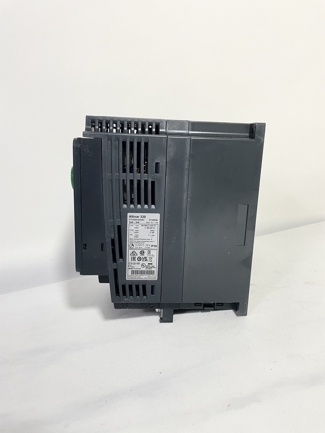 Inverter Schneider ATV320 Model:ATV320U30N4C 3KW,Input 3-Phase 380V,Output 3-Phase 380V