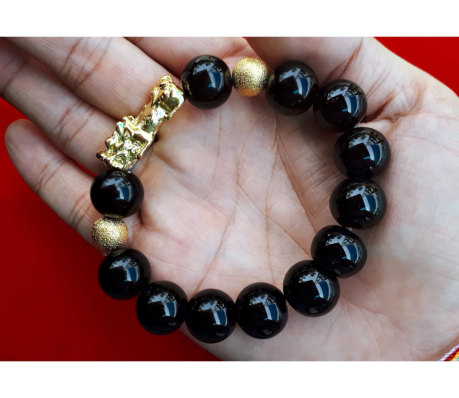 สร้อยข้อมือ ปี่เซียะ (ผีซิว) (Pi Xiu) หัวโลหะชุบทอง หินดำ 14มิล (ขายปลีก ขายส่ง)