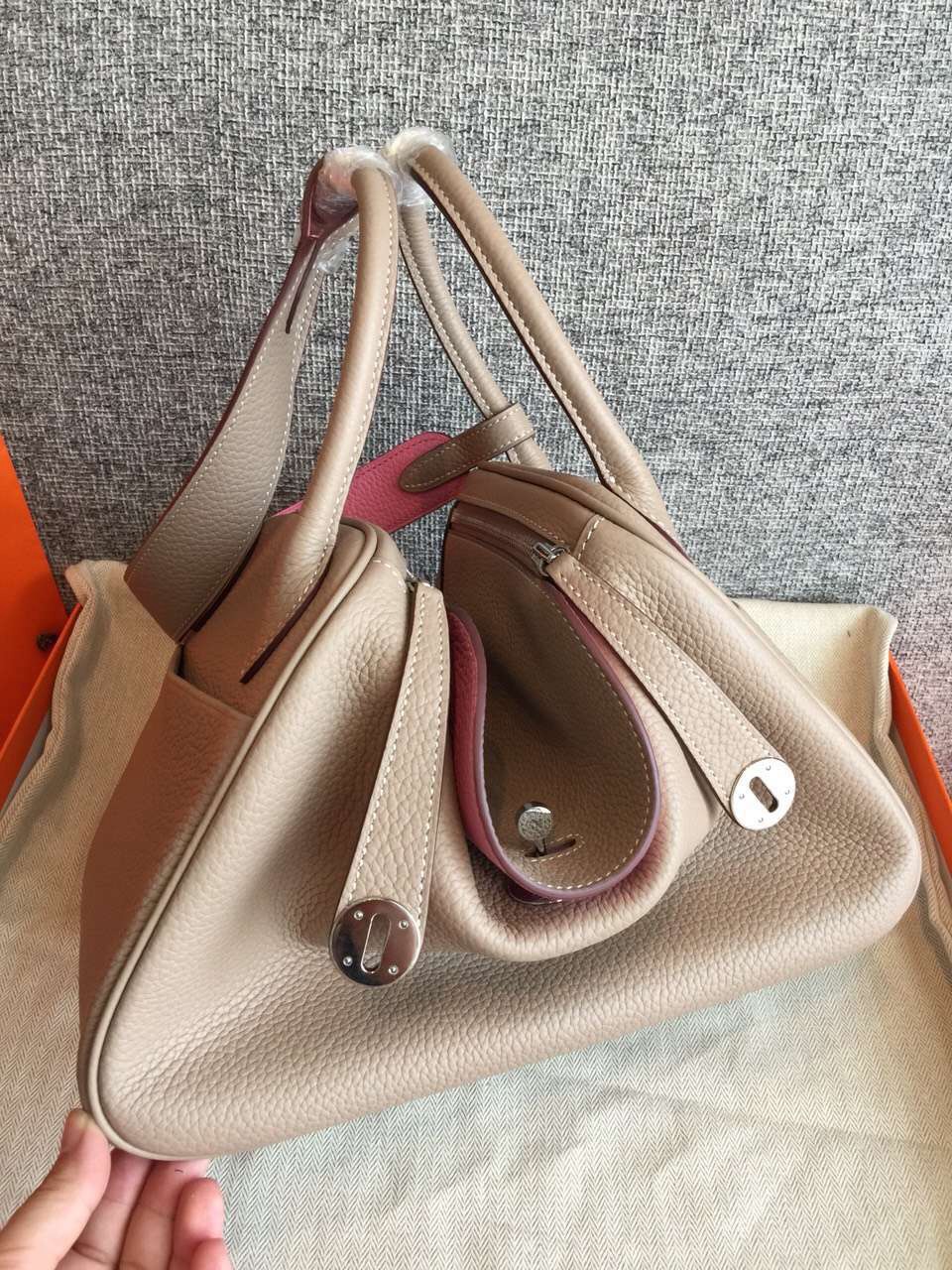 พรีออเดอร์ กระเป๋า hm lindy 26,30 cm หนัง import from europe togo leather สอบถามราคา