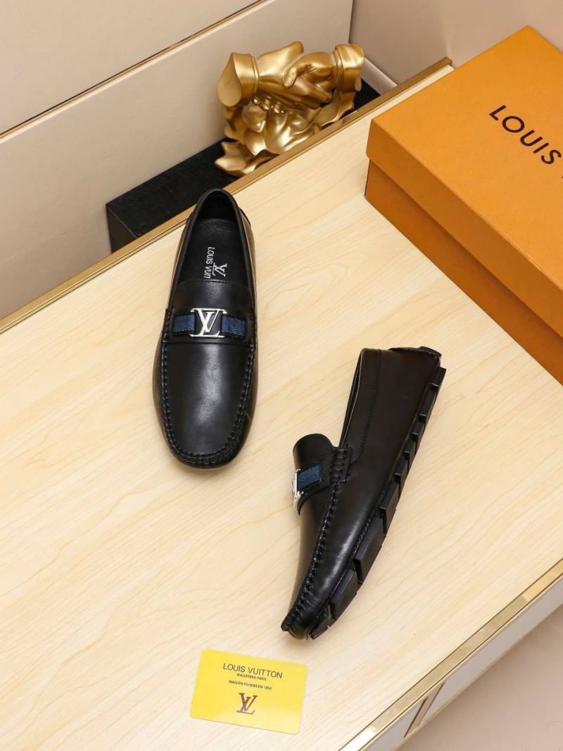 รองเท้า lv loafer มีหลายแบบกดดูเพิ่มด้านใน
