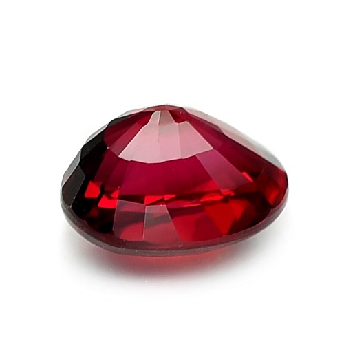 Natural Ruby พลอยทับทิม แทนซาเนีย ขนาด 2.09 กะรัต รูปไข่ สีแดงสวย ไม่ติดส้ม เนื้อสะอาดมองตาเปล่าไม่มีตำหนิ ส่องด้วยกล้องขยายสะอาด 99%