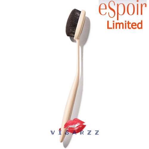 (Limited Edition ด้ามสีครีม) Espoir Super Definition Face Brush แปรงลงรองพื้นขนนุ่มสุดฮิตทำให้ลงรองพื้นได้เรียบเนียนยิ่งขึ้น ไม่เป็นคราบ เข้าได้ทุกซอกทุกมุม ช่วยให้การลงรองพื้น สวย เรียบ อย่างเป็นธรรมชาติ แปรงขนสังเคราะห์ คุณภาพสูง นุ่มมาก ไม่บาดหน้า แน่น
