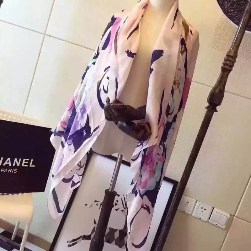 ผ้าพันคอ cn ผ้าคลุมไหล่ cn ปริ๊นลาย สีขาวชมพู ลายดอกไม้
