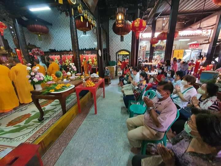 กิมปั่ง ฝั่งเพรช สวารอฟสกี้(Swarovski) ฐานอุดมวลสาร หีบมงคลเสริมดวง เสริมฮวงจุ้ย เนื้อซิลเวอร์พลัส(Silver plus) รุ่น2 ปี2564 #การันตี #รับประกันแท้ - (ปรับหนุนเสริมดวงชะตา รับทรัพย์ เงินเข้ามาแล้วเงินจะตายอยู่ในหีบไม่ไหลออก)