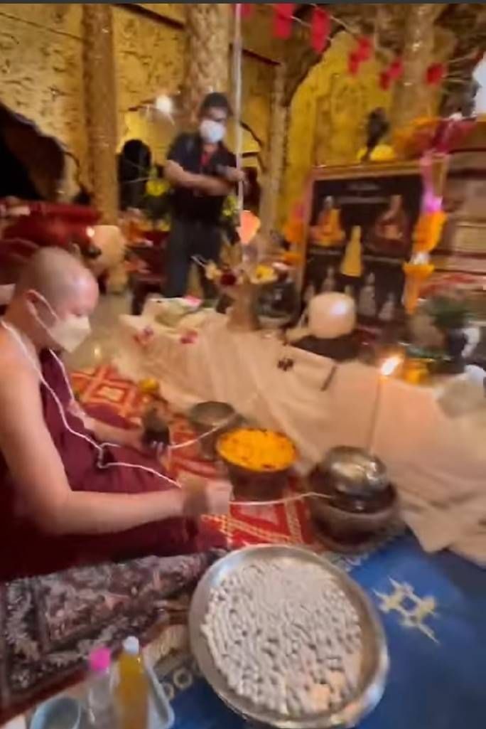 ลูกอมพรายกุมาร (ผงพรายกุมาร + เจิมน้ำมันเสือโคร่ง แท้ๆ ของ หลวงปู่ทิม อิสริโก วัดระหารไร่) ปี2565 #รับประกันแท้ - ครูบากฤษดา วัดสันพระเจ้าแดง(วัดป่ายาง) ปลุกเสก (พิธีเดียวกับพระกริ่งชินบัญชร ปี2565)