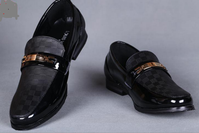 รองเท้า lv damier leather shoe มี 2 สี ดำและน้ำตาล size 40-47 รหัส N002014