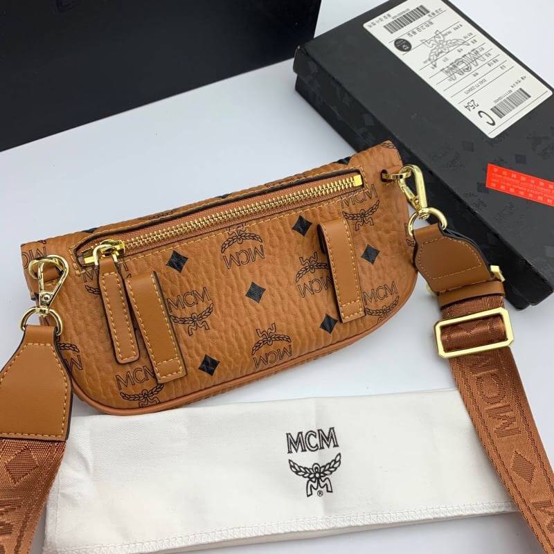 กระเป๋าคาดอก คาดเอว mcm 9 นิ้ว มีช่องใส่กับเข็มขัดได้