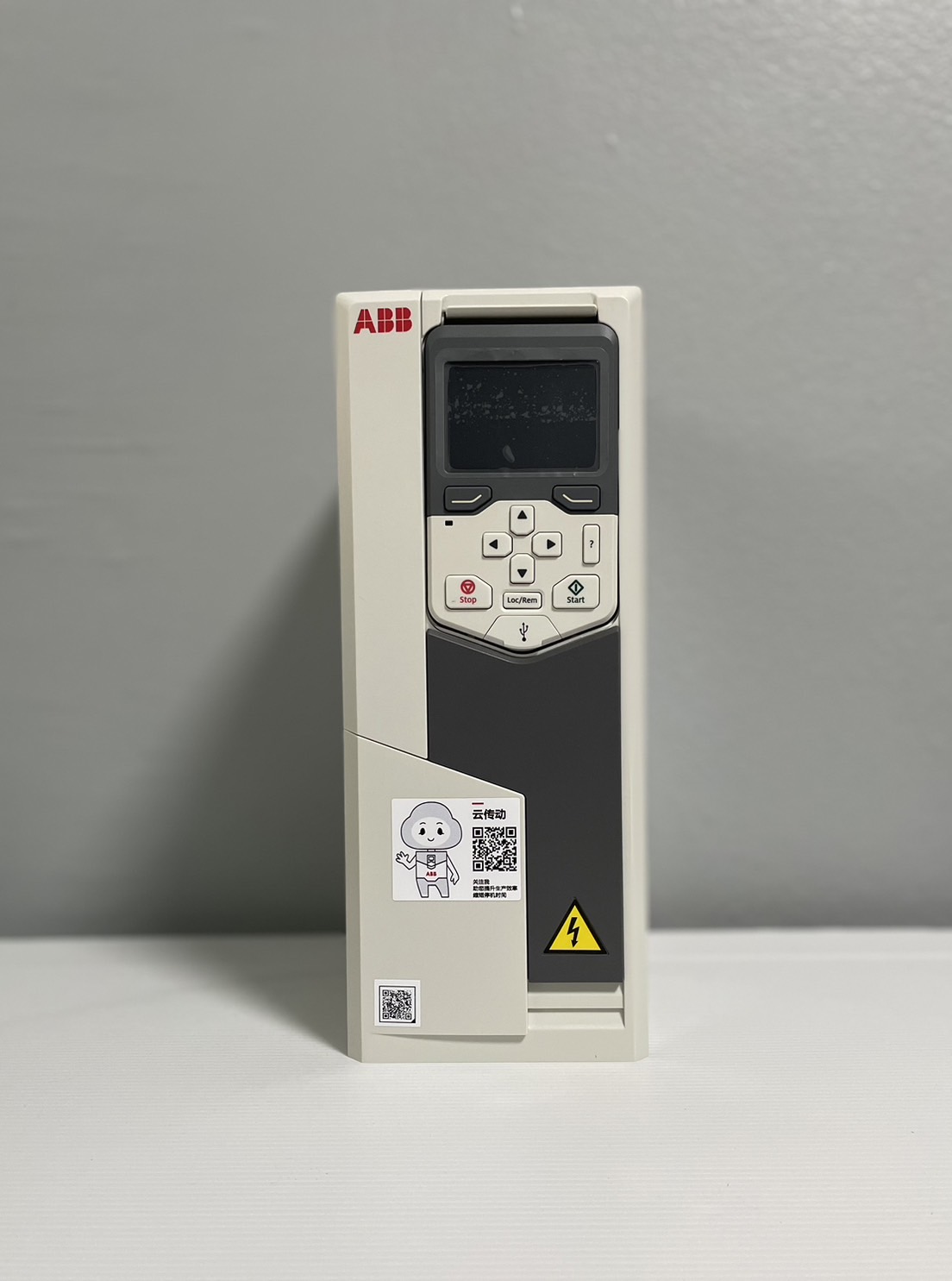 ABB INVERTER ACS580 MODEL:ACS580-01-05A7-4+J400 (3hp 2.2 kw) Input 3-Phase 380V Output 3-Phase 380V