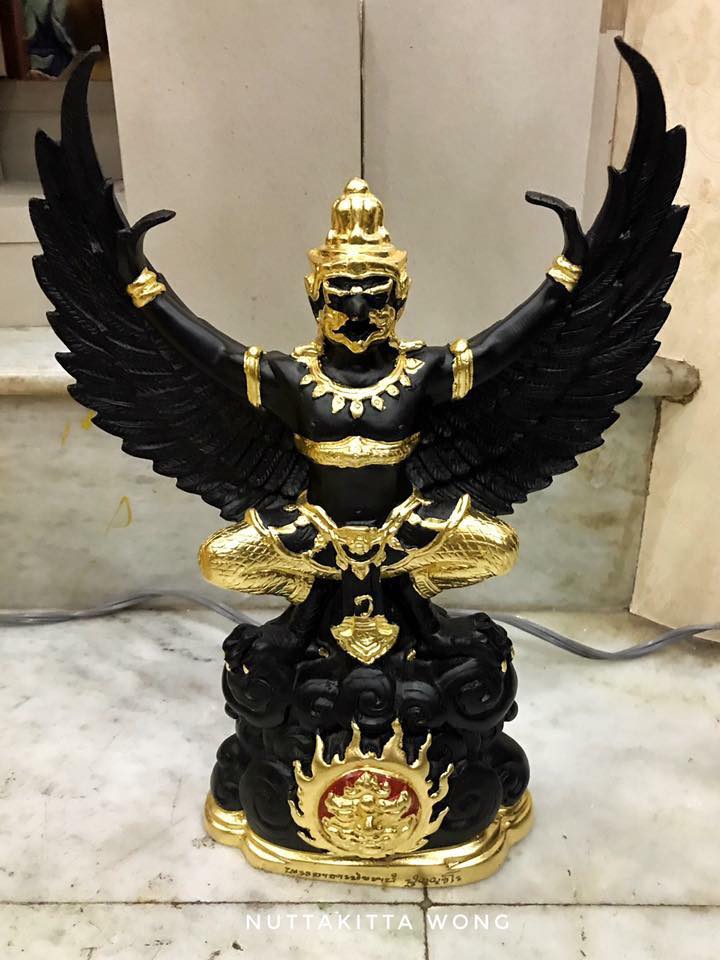 รูปหล่อ พญาครุฑ เนื้อโลหะ ทำสี ปิดทอง (ขายปลีก ขายส่ง)