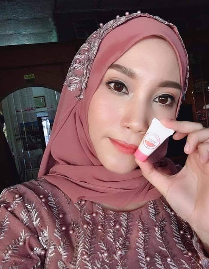 ครีมแก้ปากดำ คลินิค ลิปแก้ปากดำ