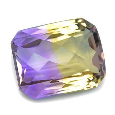 Ametrine (Bi - Colour) พลอยอเมทินต์ ใน1เม็ดมีสี2สี รูปสี่เหลี่ยมตัดมุม เจียระไนหน้าตาข่าย หนัก 7.42 กะรัต สีเหลืองและสีม่วง สีหวานสวย เนื้อสะอาด