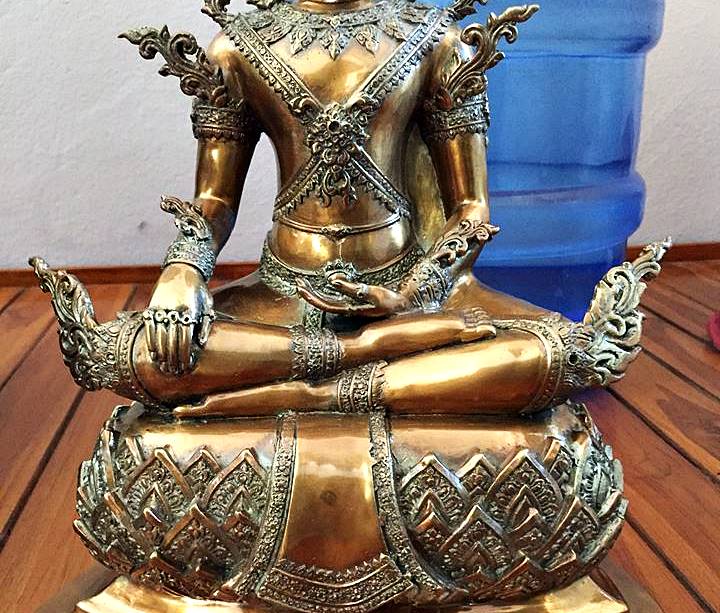 รูปหล่อ พระพุทธรูป ปางพระจักรพรรดิ เนื้อโลหะทองเหลือง ขัดเงา 2กษัตริย์ (หล่อใหม่ ขายปลีก ขายส่ง หน้าตัก 9นิ้ว)