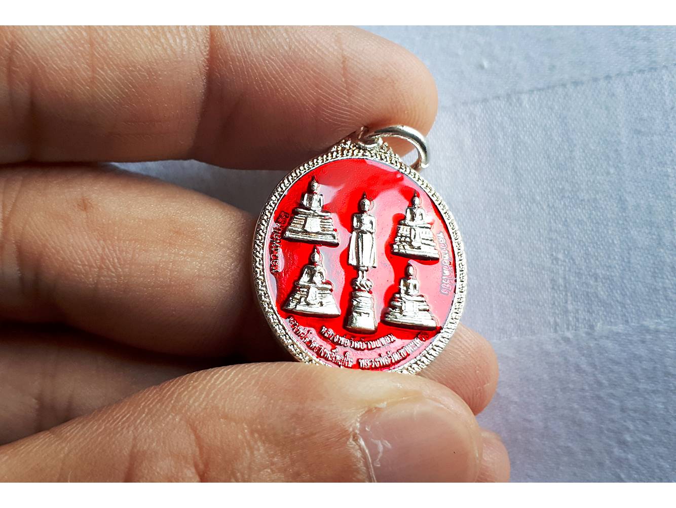 เหรียญหลวงพ่อ 5พี่น้อง เนื้อกระไหล่เงินลงยาสีแดง ปี2559 (สร้างปลุกเสก ออกบูชา วัดเขาตะเครา)