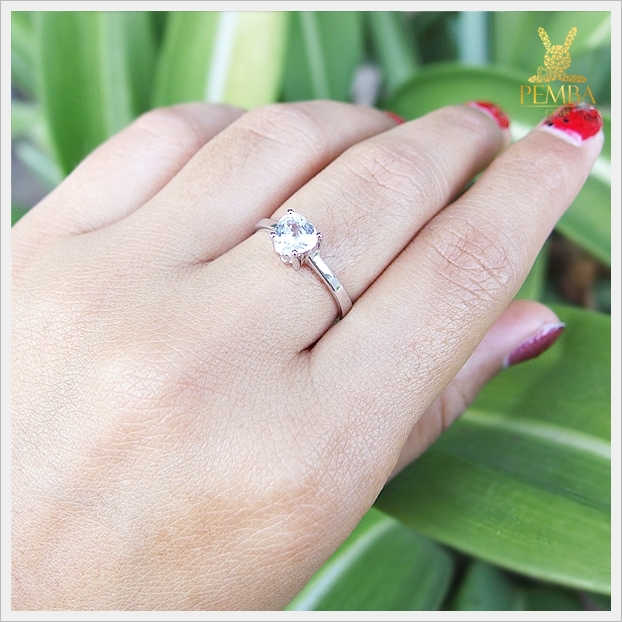 แหวนเพทายขาว เพิ่มเสน่ห์น่าหลงใหล ผู้คนรักใคร่ แหวนพลอยแท้