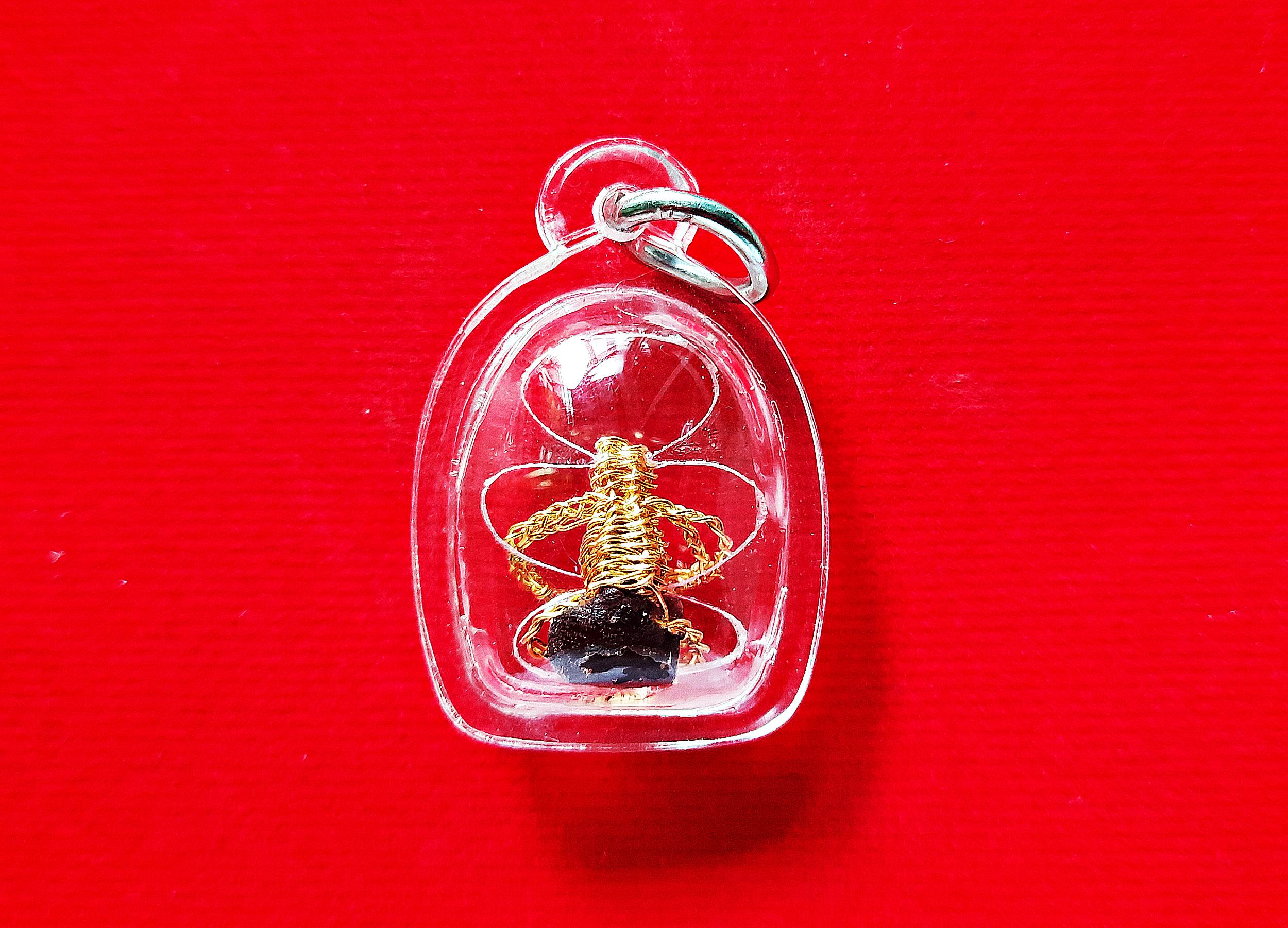 หุ่นพยนต์ เนื้อทองคำแท้ #รับประกันแท้และทันเสก - หลวงพ่ออุดม วัดพิชัยสงคราม (หลาน อ.ก๋งจาบ สุวรรณ สายวัดประดู่ทรงธรรม)