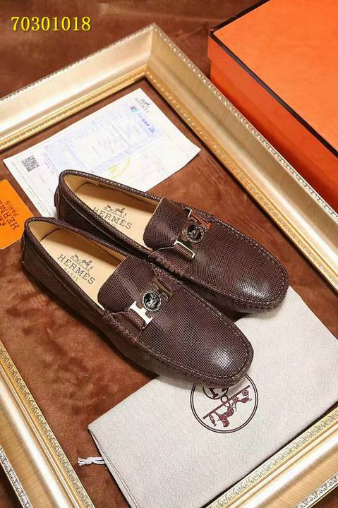 hm men แบบอีกเยอะกดดูด้านในค่ะ size 38-44 ,45-46 มีบางแบบ
