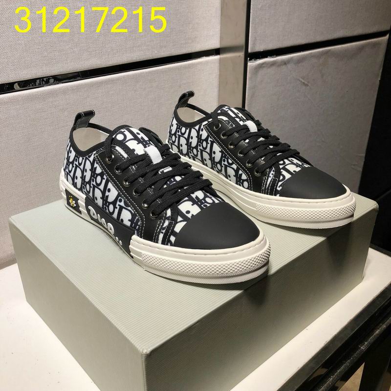 dio men แบบอีกเยอะกดดูด้านในค่ะ size 38-44