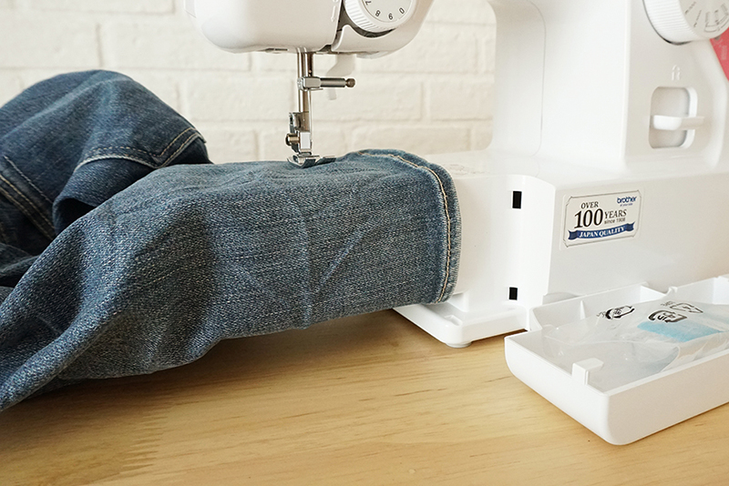 จักรเย็บผ้า Brother รุ่น JV-1400