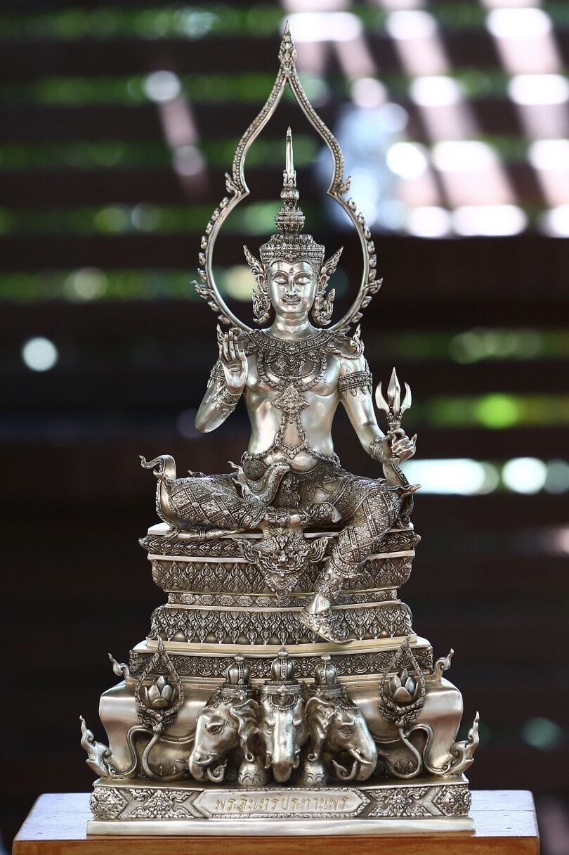 รูปหล่อ ท่านปู่พระอินทร์ ปางพระทานพร เนื้อโลหะทองเหลือง (สูง18-20นิ้ว ฐานกว้าง10นิ้ว)