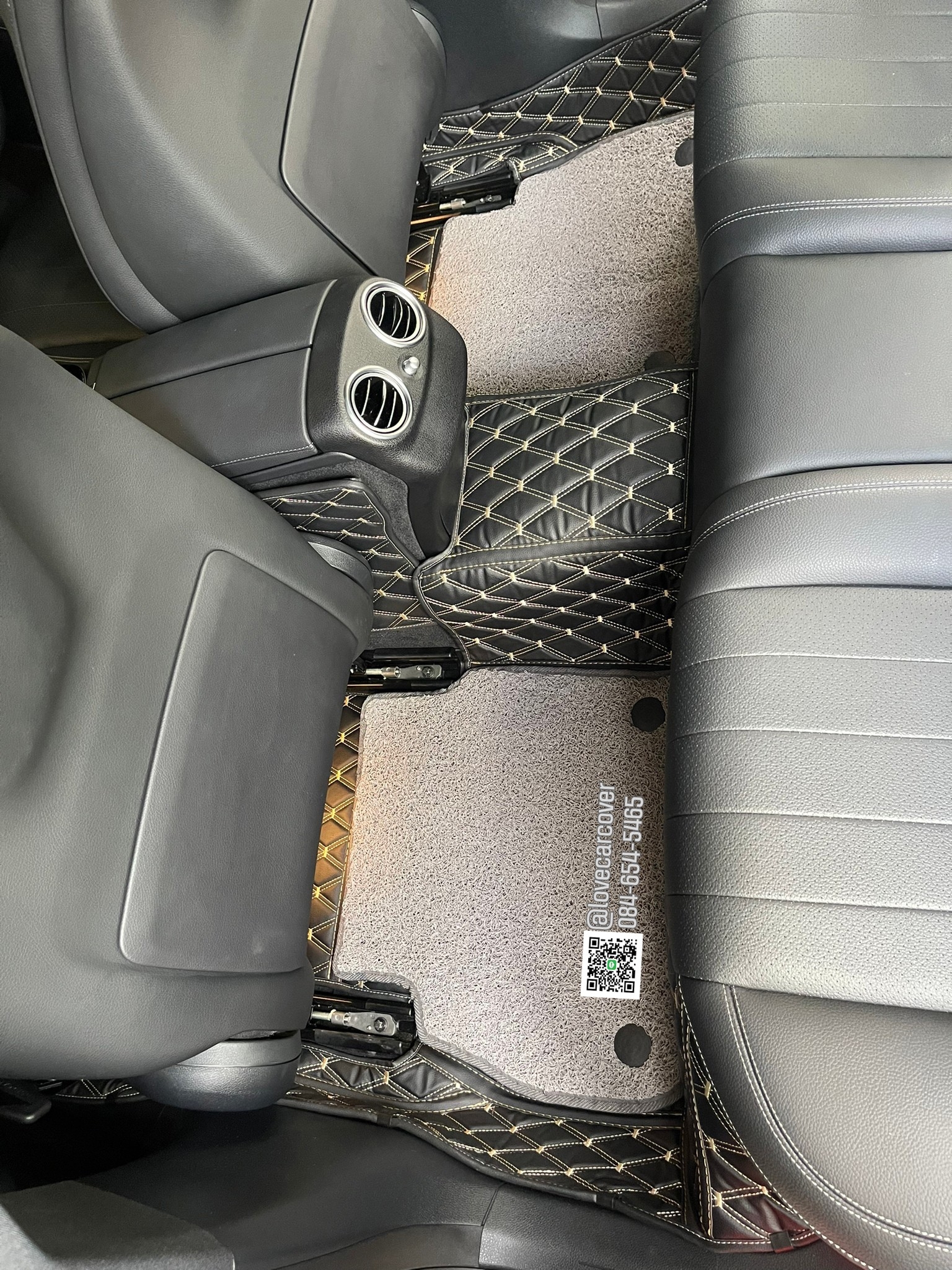 พรมรถยนต์ 6D Benz E200 W213