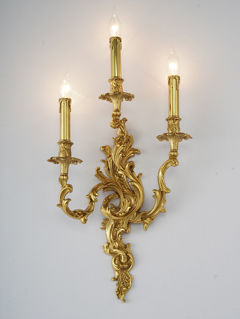 โคมไฟติดผนังภายในสีทองทรงแท่งเทียนสไตล์ยุโรป [KTW1025]