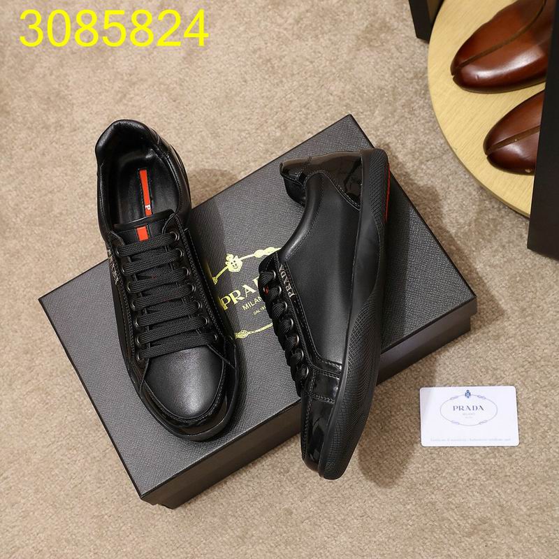 รองเท้า PD men แบบอีกเยอะกดดูด้านในค่ะ size 38-44 ,45 มีบางแบบ