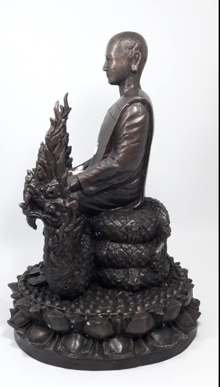 รูปหล่อ องค์หลวงปู่เทพโลกอุดร นั่งบัลลังก์พยานาคคู่ (ขนาดหน้าตัก๕นิ้ว) - พระอาจารย์ณริชธันร์อรุโณ(พระครูสังฆรักษ์) วัดป่าภัทรปิยาราม จ.ลพบุรี