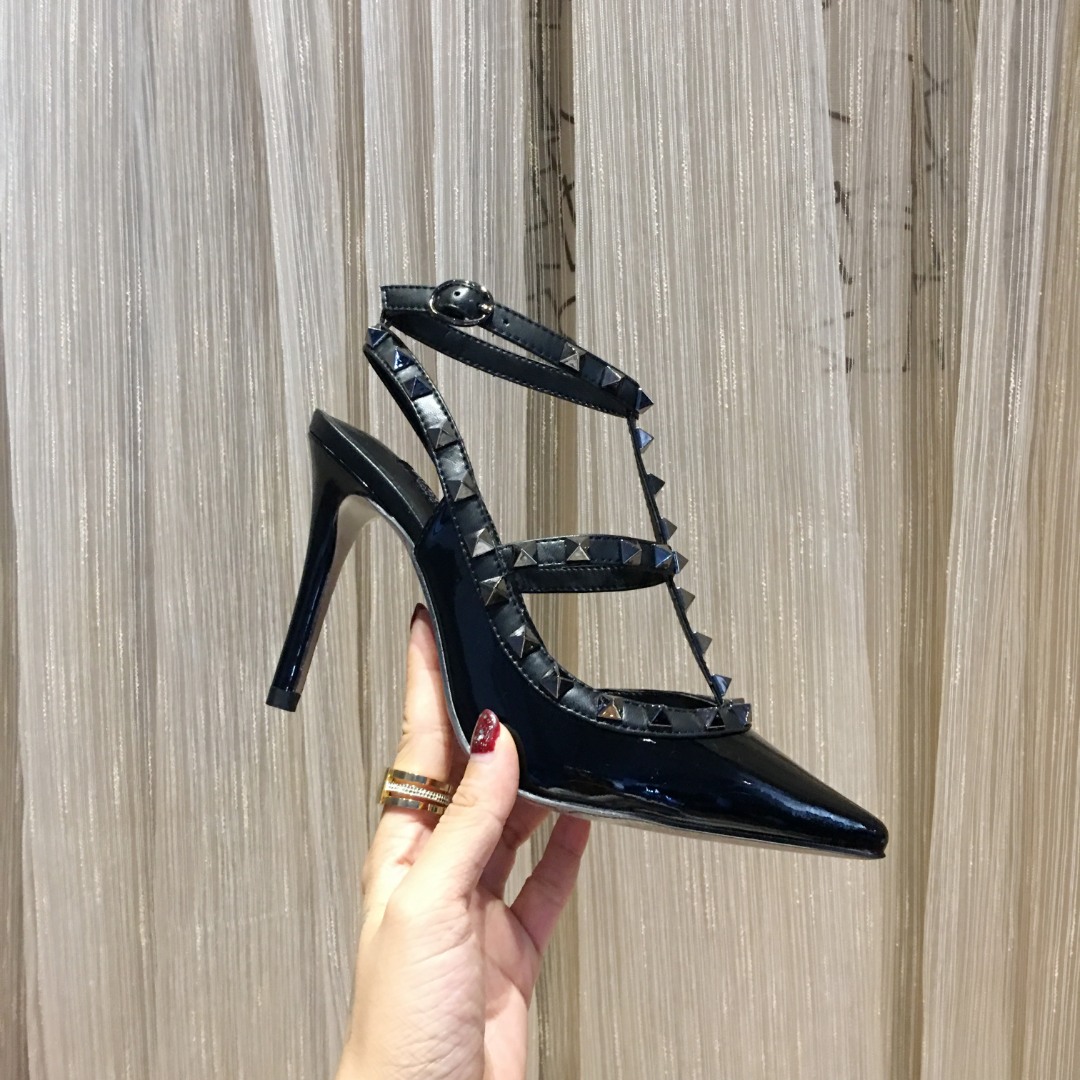 รองเท้า valen rockstud ankle strap หนังแท้ size 34-42 พื้นยาง 2990 พื้นหนัง 3500