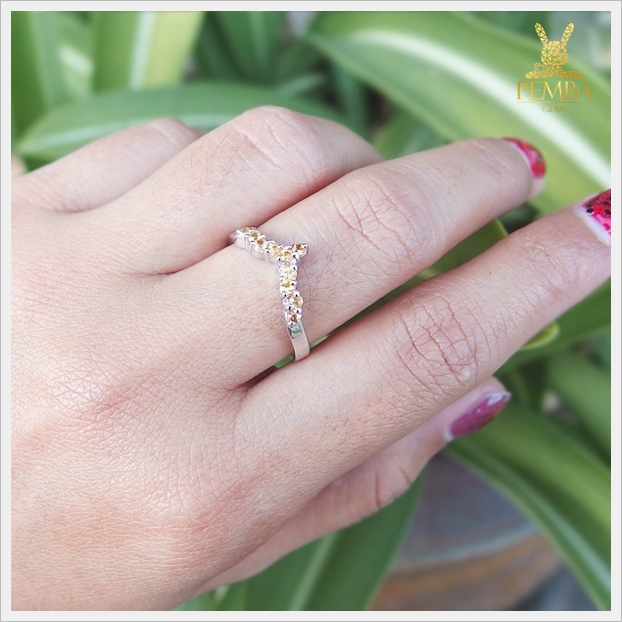 แหวนบุษราคัมแท้ เงินแท้925 ชุบทองคำขาว ใส่ติดนิ้วเก๋ๆ แหวนพลอยแท้