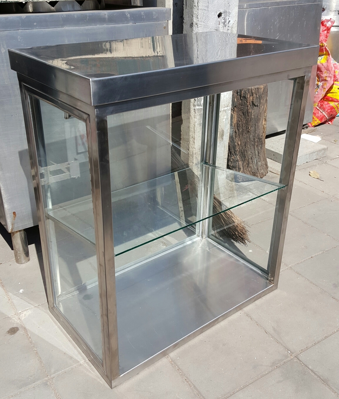 ตู้โชว์ขายก๋วยเตี๋ยว/อาหารตามสั่ง